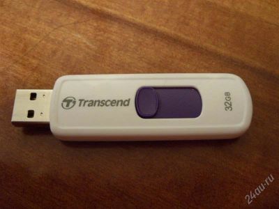Лот: 1854220. Фото: 1. Отличная флешка на 32 Гигабайта... USB-флеш карты