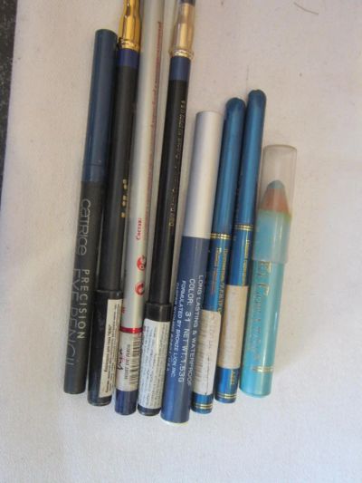Лот: 7799760. Фото: 1. карандаши и тени для век, Коллекция... Макияж