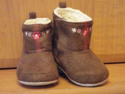 Лот: 2893543. Фото: 1. Пинетки УГГИ " много модной одежды... Валенки, угги, унты