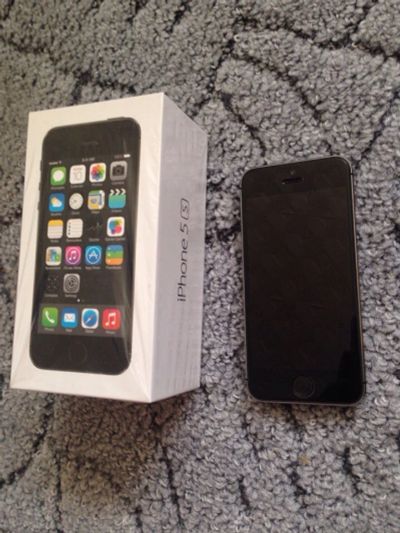 Лот: 5270329. Фото: 1. Apple iPhone 5s 16gb [Space Gray... Смартфоны