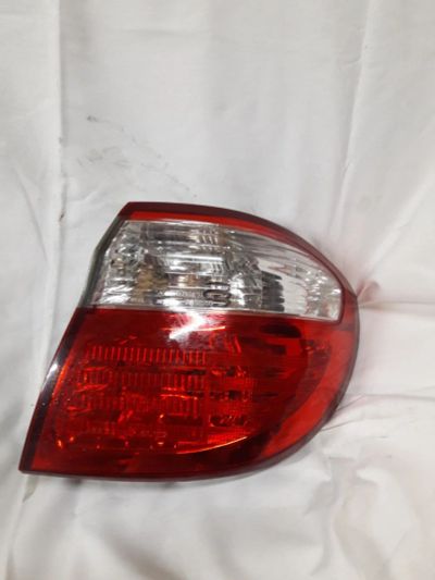 Лот: 10045223. Фото: 1. Задняя правая фара Nissan Cefiro... Оптика и освещение