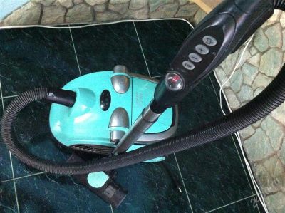 Лот: 1791550. Фото: 1. пылесос с водным фильтром. Пылесосы, паровые швабры