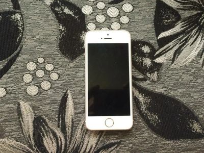 Лот: 7602364. Фото: 1. iPhone 5s gold на запчасти. Смартфоны