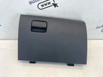 Лот: 24425454. Фото: 1. бардачок Mitsubishi Lancer CY. Двигатель и элементы двигателя