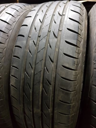 Лот: 17384018. Фото: 1. Bridgestone Nextry R16 215-60... Шины