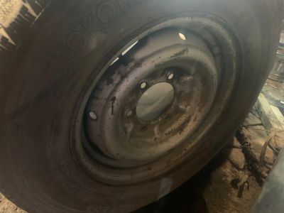 Лот: 21993322. Фото: 1. Запаска 6/139.7 Toyota Hiace... Шины на дисках
