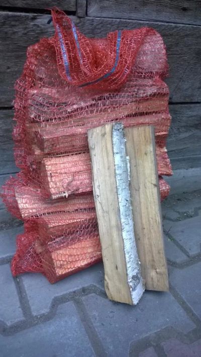 Лот: 9992981. Фото: 1. Дрова в сетке для мангала, шашлыка... Другие (дрова, топливо)