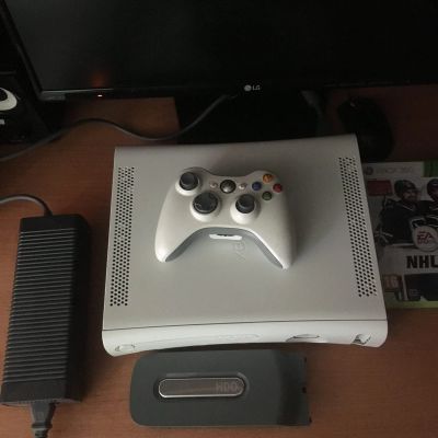 Лот: 15885967. Фото: 1. Xbox 360 fat. Игровые приставки, консоли