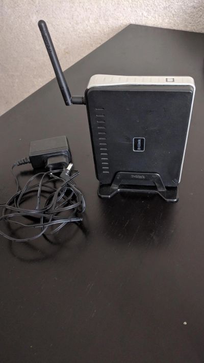 Лот: 13964418. Фото: 1. Wi-Fi роутер D-link DIR-300. Маршрутизаторы (роутеры)