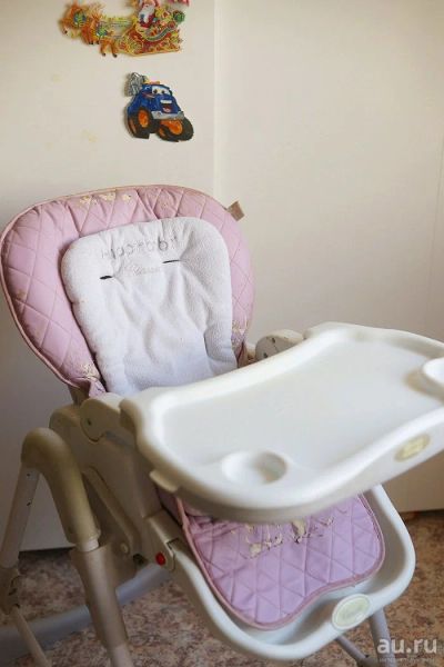 Лот: 10510112. Фото: 1. Стульчик для кормления Happy Baby... Всё для кормления