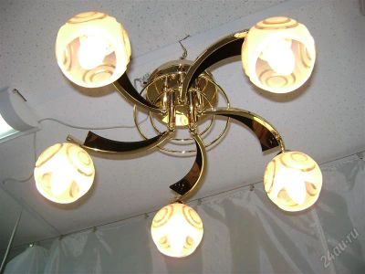 Лот: 1449961. Фото: 1. люстра 5 плафонов чёрная отделка. Другое освещение