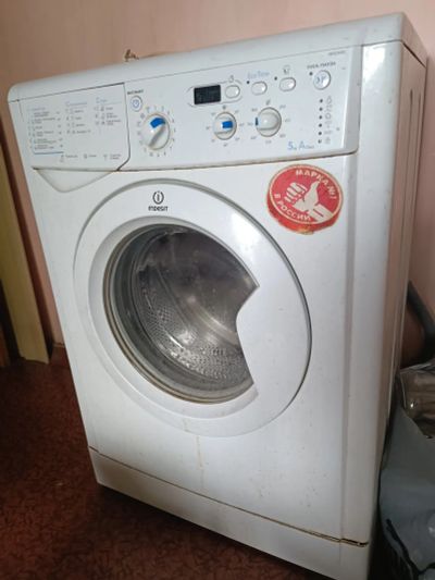 Лот: 25636850. Фото: 1. Стиральная машина Indesit IWSD5085. Стиральные машины