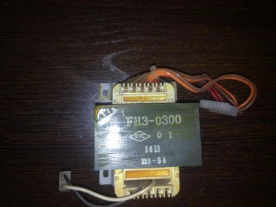 Лот: 4669464. Фото: 1. Трансформатор FH3-0300 220V 50Hz... Трансформаторы, катушки