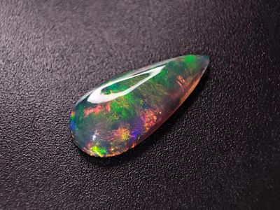 Лот: 21055219. Фото: 1. Кабошон: 2.36 ct. Опал груша... Драгоценные и поделочные камни
