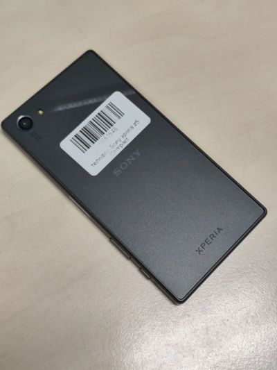 Лот: 25437769. Фото: 1. Телефон Sony xperia z5 Compact. Телефоны в разбор