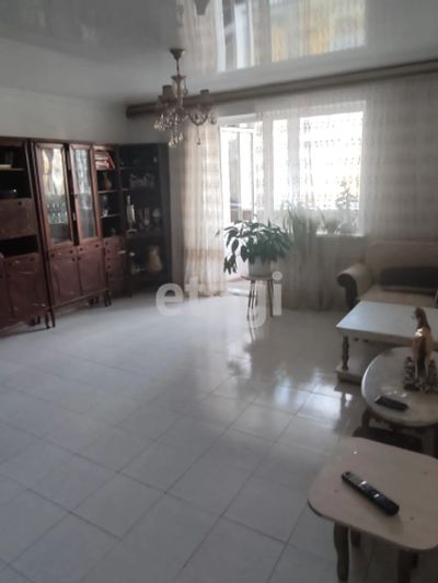 Лот: 21010341. Фото: 1. Продам 5-комн. кв. 120.8 кв.м... Квартиры, студии