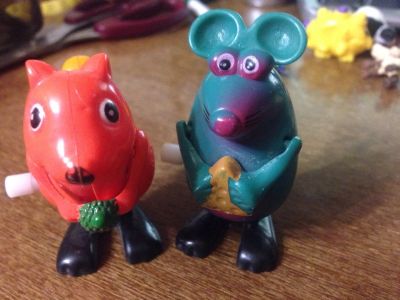 Лот: 3477309. Фото: 1. игрушки из киндера с рубля заводящиеся. Игрушки