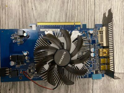 Лот: 20024032. Фото: 1. Видеокарта gigabyte gb 777. Видеокарты