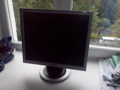 Лот: 4348779. Фото: 1. Монитор Samsung 19" (4:3). ЖК-мониторы
