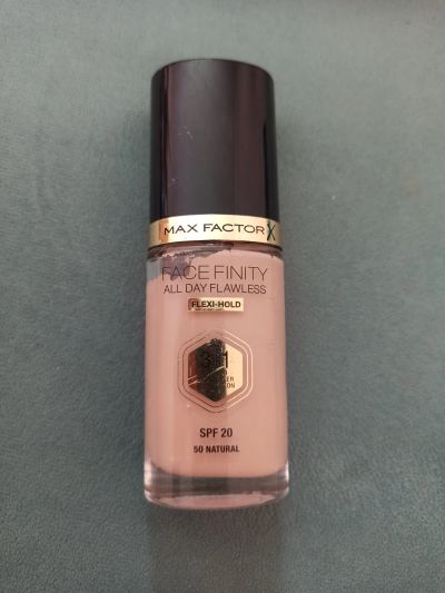 Лот: 20722593. Фото: 1. Тональный крем Max Factor. Макияж