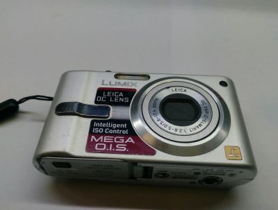 Лот: 13371337. Фото: 1. Panasonic DMC-FX10 не работает. Цифровые компактные