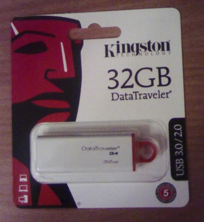 Лот: 4950284. Фото: 1. USB Flash card (флешка) 32 GB. USB-флеш карты