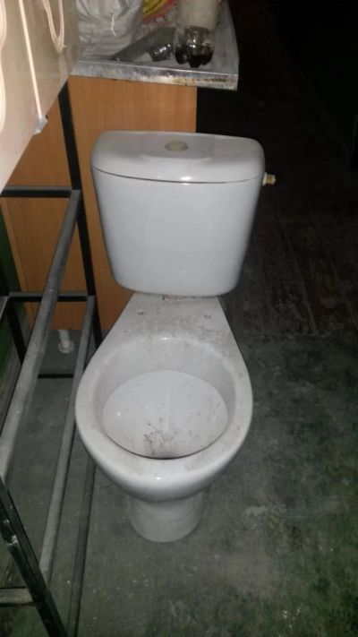 Лот: 4769256. Фото: 1. Унитаз б/у. Унитазы, биде