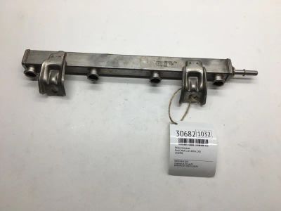 Лот: 20385496. Фото: 1. Рейка топливная Ford C-Max 2005... Топливная система