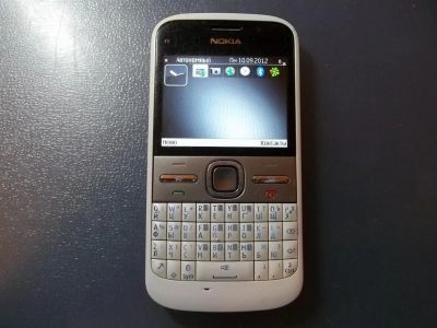 Лот: 3117917. Фото: 1. Nokia E5-00 Продажа/обмен!!!. Кнопочные мобильные телефоны