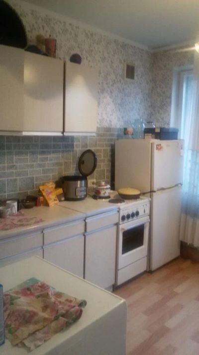 Лот: 10598645. Фото: 1. Сдам 1 комн Гусарова 21А Срочно... Квартиры, студии