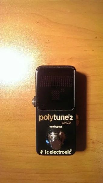 Лот: 7618258. Фото: 1. TC Electronic PolyTune 2 Noir. Гитарные эффекты и комбоусилители