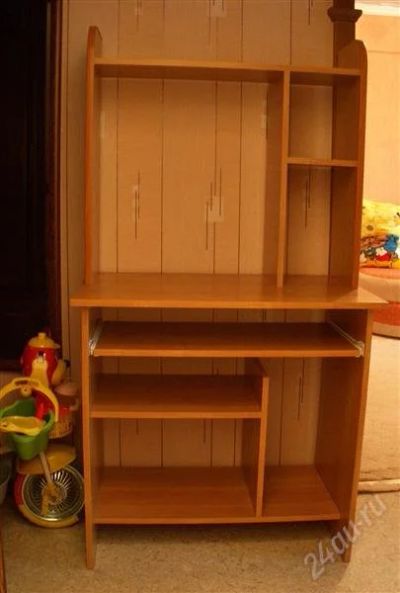 Лот: 1009797. Фото: 1. Компьютерный стол. Стойки и тумбы для аппаратуры