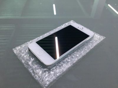 Лот: 9942530. Фото: 1. iPhone 5 32Gb. Смартфоны