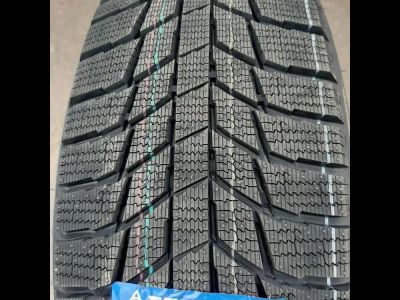 Лот: 24354876. Фото: 1. Зимняя резина 215/55 R-18 "Triangle... Шины