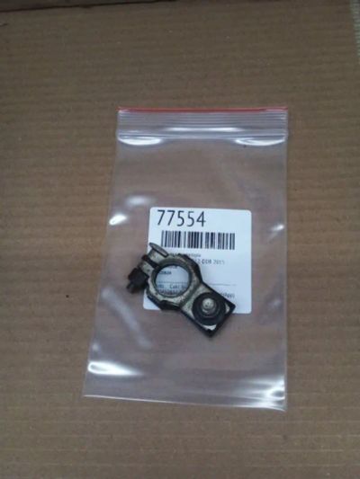 Лот: 21403851. Фото: 1. клемма аккумулятора Nissan Note... Двигатель и элементы двигателя