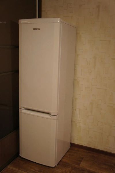 Лот: 3856604. Фото: 1. Холодильник BEKO. Холодильники, морозильные камеры