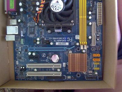 Лот: 4094430. Фото: 1. Gigabyte GA-M62PME-S2 + проц 2... Материнские платы