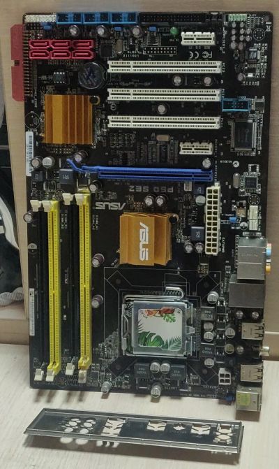 Лот: 19919441. Фото: 1. Мат. плата ASUS P5Q SE/LGA775... Материнские платы