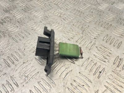 Лот: 25305314. Фото: 1. реостат печки Ford Focus CB8. Двигатель и элементы двигателя