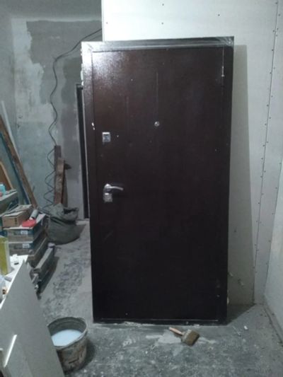 Лот: 15508376. Фото: 1. Дверь металлическая / 106×210... Двери входные