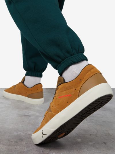 Лот: 22454821. Фото: 1. Кеды мужские Nike Jordan Series... Другое (одежда, обувь, галантерея)