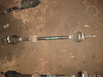 Лот: 20896843. Фото: 1. Привод колеса Toyota Ist NCP61... Трансмиссия