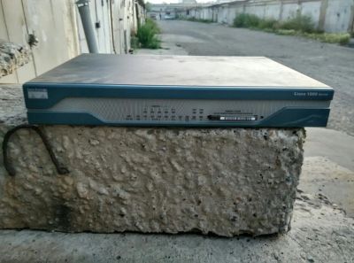 Лот: 12084068. Фото: 1. Маршрутизатор cisco 1800. Маршрутизаторы (роутеры)