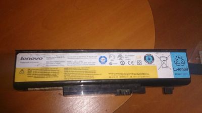 Лот: 10838030. Фото: 1. Батарея от ноутбука lenovo y450. Аккумуляторы