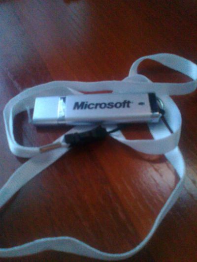 Лот: 3190379. Фото: 1. Флэшка Microsoft 2GB. USB-флеш карты
