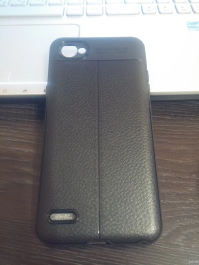 Лот: 15822621. Фото: 1. Чехол LG Q6 силиконовый (под кожу... Чехлы, бамперы