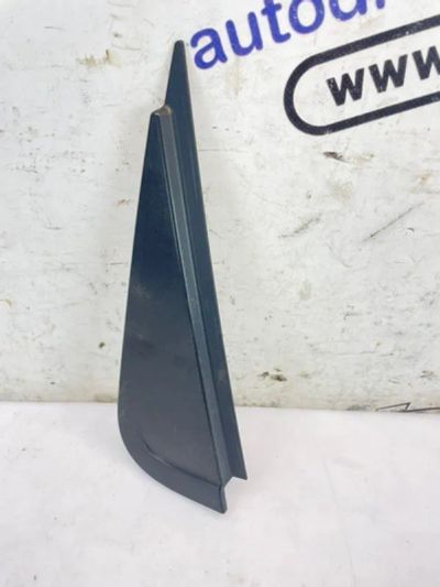 Лот: 25133071. Фото: 1. уголок двери внешний Renault Duster... Другое (автозапчасти)