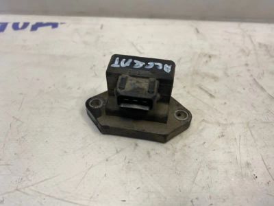 Лот: 21714088. Фото: 1. датчик ускорения Hyundai Accent... Двигатель и элементы двигателя