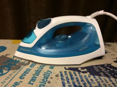 Лот: 10686479. Фото: 1. Утюг Philips б/у. Утюги, парогенераторы, отпариватели