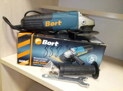 Лот: 10063826. Фото: 1. Продам шлифмашину Bort BWS-600U... Электроинструмент